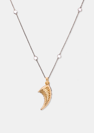 Machli Claw Pendant